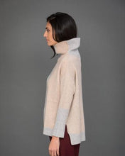 Load image into Gallery viewer, Two-Tone Roll Neck Cashmere Jumper