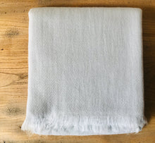 Load image into Gallery viewer, Cashmere Pashmina