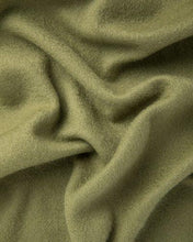 Indlæs billede til gallerivisning Cashmere scarf- avocado green
