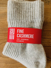 Load image into Gallery viewer, Cashmere socks
